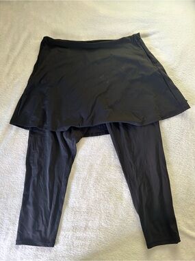 CALIA Black Skirted Capri Leggings with Attached Skirt New With Tags